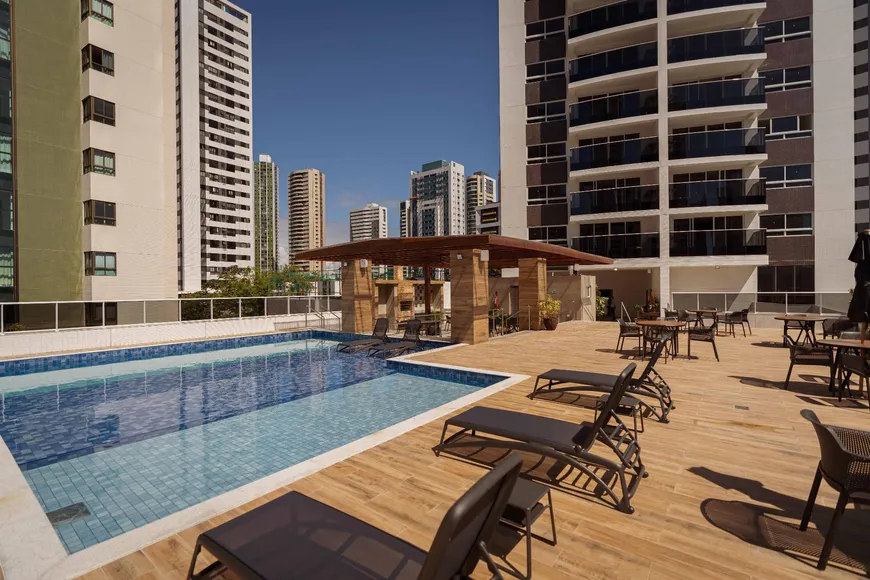 Foto 1 de Apartamento com 4 Quartos à venda, 164m² em Boa Viagem, Recife