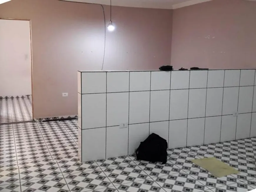 Foto 1 de Casa com 1 Quarto para alugar, 50m² em Bandeiras, Osasco