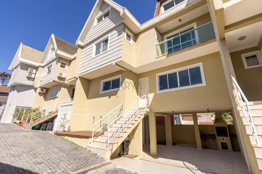 Foto 1 de Casa de Condomínio com 3 Quartos à venda, 184m² em Vista Alegre, Curitiba