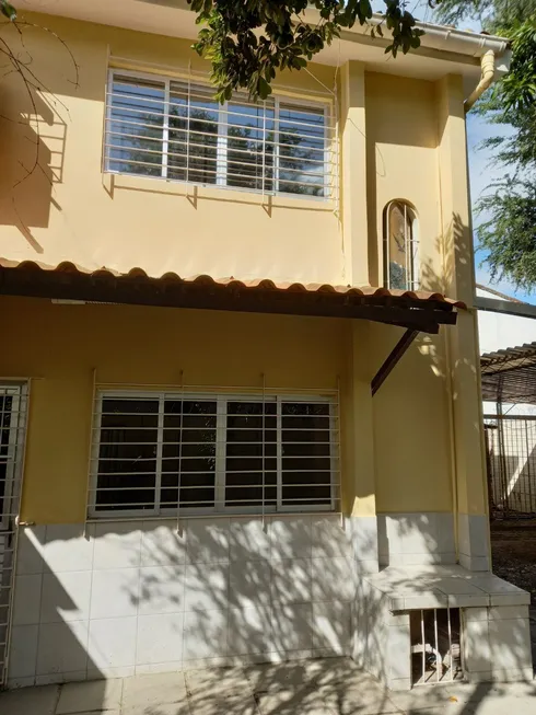 Foto 1 de Casa com 3 Quartos para alugar, 123m² em Pina, Recife