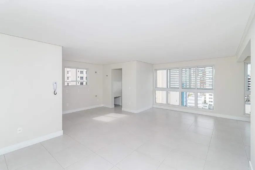 Foto 1 de Apartamento com 2 Quartos à venda, 94m² em Centro, Balneário Camboriú