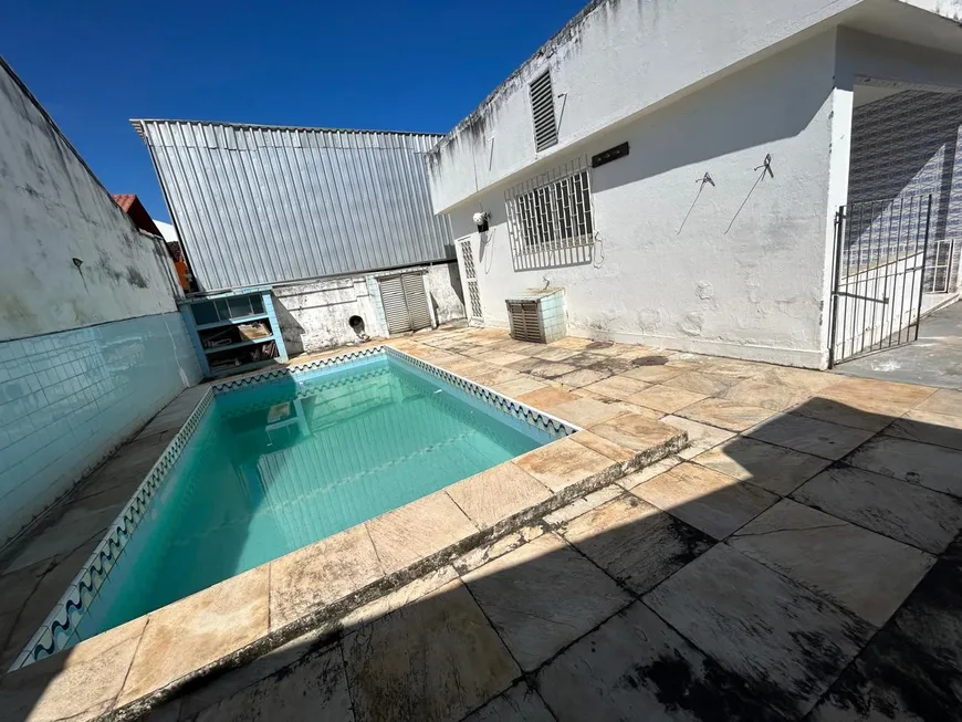 Foto 1 de Casa com 3 Quartos para alugar, 350m² em Taquara, Rio de Janeiro