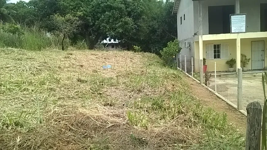 Foto 1 de Lote/Terreno à venda, 450m² em Bacaxá, Saquarema