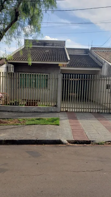 Foto 1 de Casa com 3 Quartos à venda, 125m² em Parque Residencial Aeroporto, Maringá