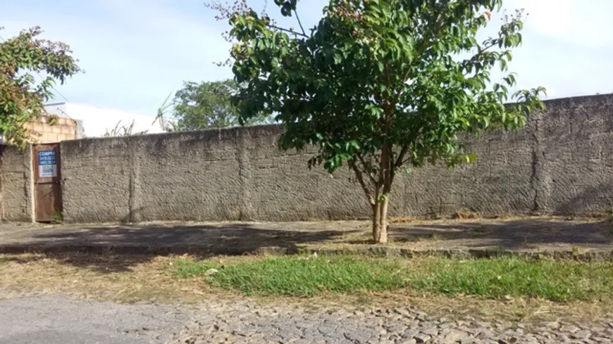 Foto 1 de Lote/Terreno à venda, 1000m² em Bandeirantes, Belo Horizonte