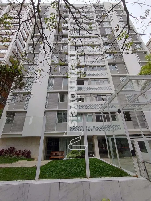 Foto 1 de Apartamento com 3 Quartos para alugar, 140m² em Cerqueira César, São Paulo