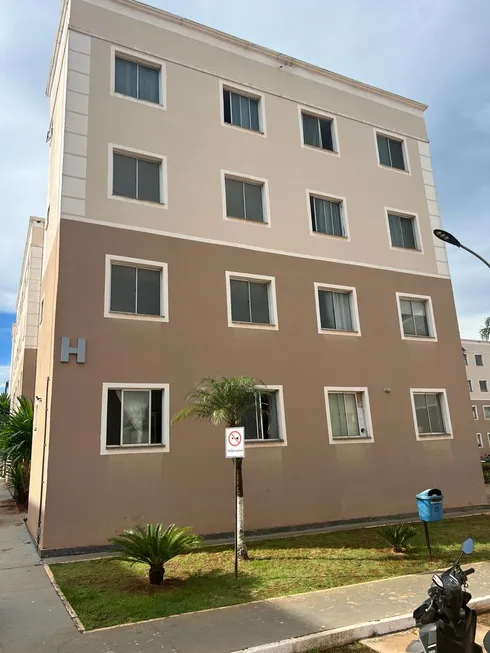 Foto 1 de Apartamento com 2 Quartos à venda, 42m² em Parque Esplanada Ii, Valparaíso de Goiás