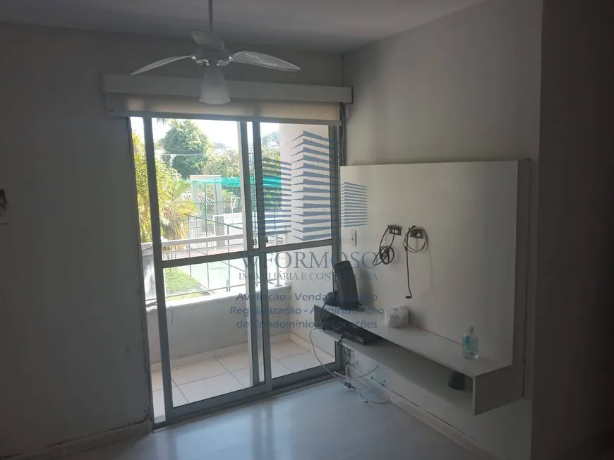 Foto 1 de Apartamento com 3 Quartos à venda, 60m² em Taquara, Rio de Janeiro
