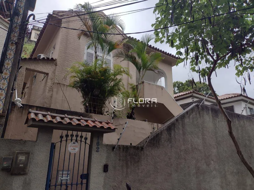 Foto 1 de Casa com 3 Quartos à venda, 120m² em Pé Pequeno, Niterói