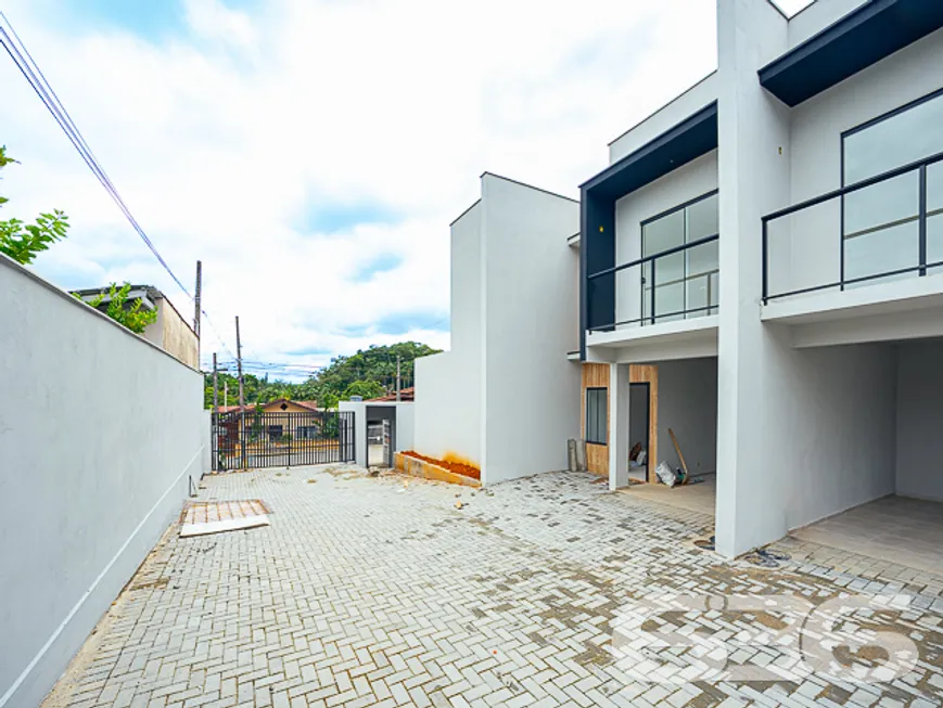 Foto 1 de Sobrado com 2 Quartos à venda, 77m² em Santa Catarina, Joinville