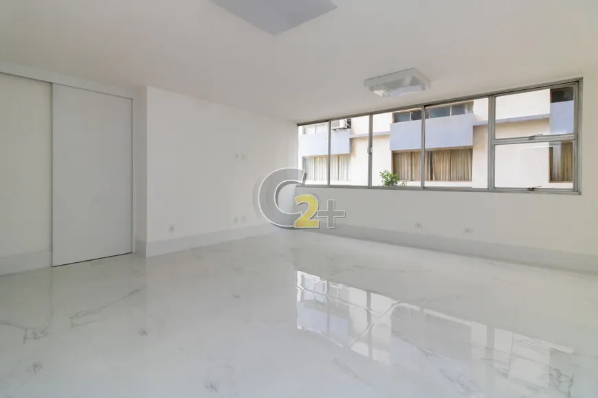 Foto 1 de Apartamento com 4 Quartos à venda, 119m² em Santa Cecília, São Paulo