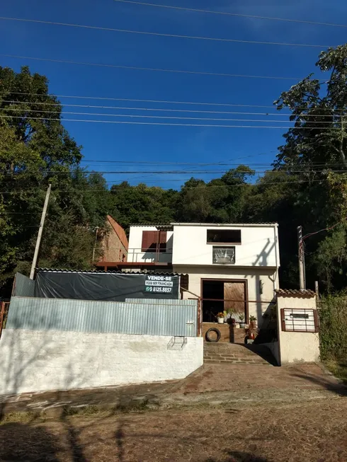 Foto 1 de Casa com 2 Quartos à venda, 141m² em Morro Santana, Porto Alegre