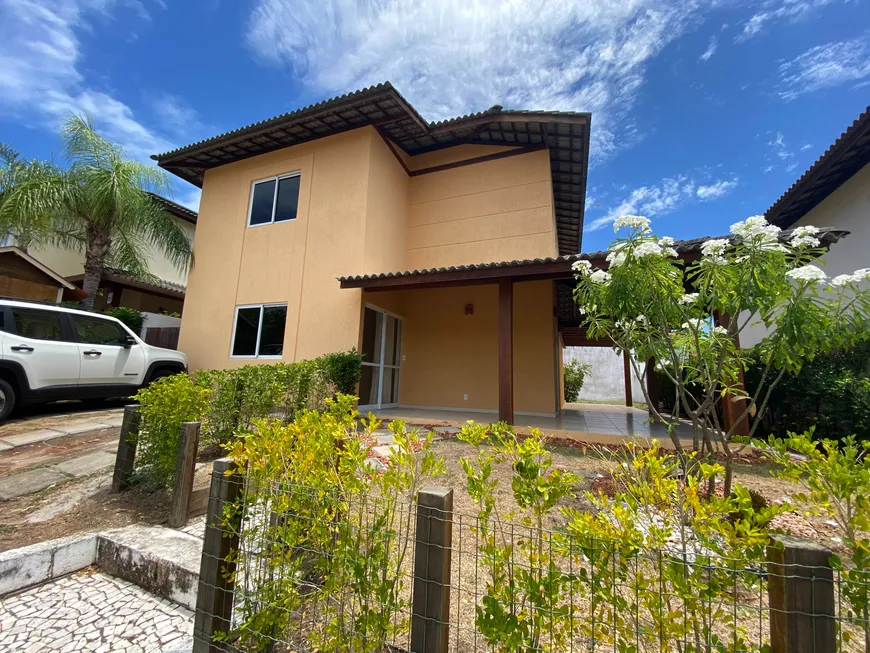 Foto 1 de Casa de Condomínio com 4 Quartos à venda, 200m² em Buraquinho, Lauro de Freitas