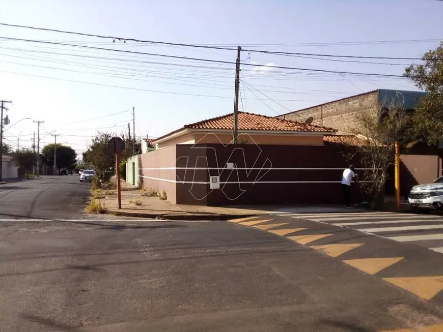 Foto 1 de Casa com 3 Quartos à venda, 216m² em Vila Velosa, Araraquara