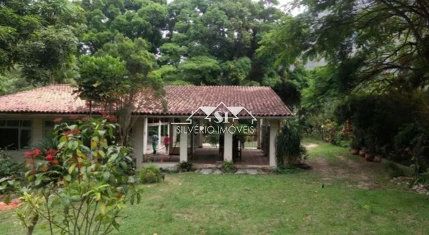 Foto 1 de Fazenda/Sítio com 6 Quartos à venda, 400m² em Camorim, Rio de Janeiro