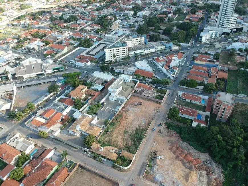 Foto 1 de Lote/Terreno à venda, 420m² em Jardim Cuiabá, Cuiabá