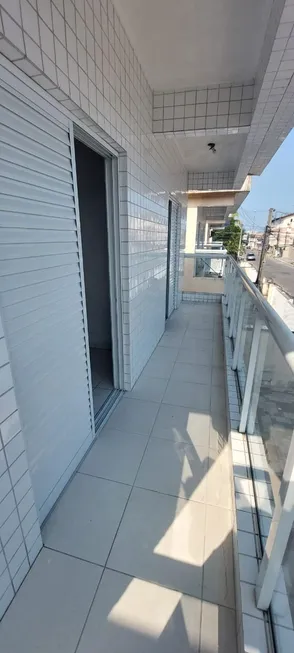 Foto 1 de Casa de Condomínio com 2 Quartos à venda, 48m² em Vila Sonia, Praia Grande
