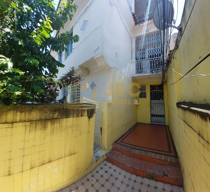 Foto 1 de Apartamento com 2 Quartos à venda, 44m² em Olaria, Rio de Janeiro