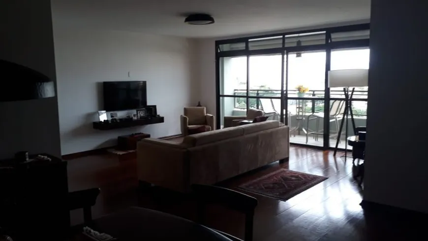 Foto 1 de Apartamento com 4 Quartos à venda, 180m² em Taquaral, Campinas