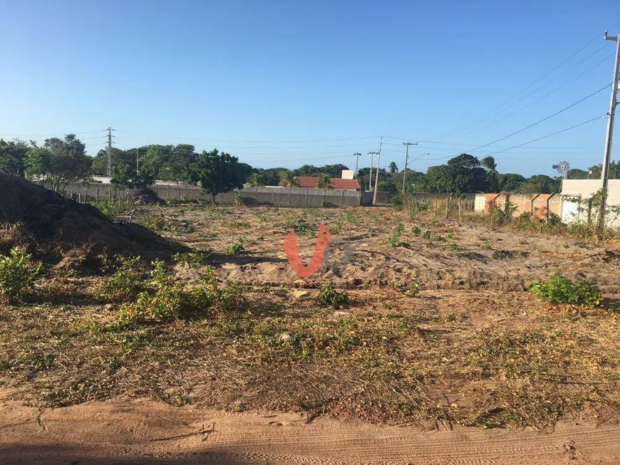 Foto 1 de Lote/Terreno à venda, 330m² em Precabura, Eusébio