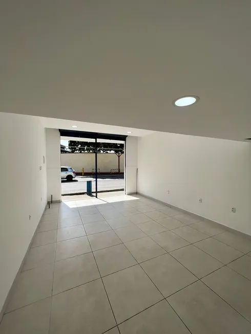 Foto 1 de Ponto Comercial para alugar, 36m² em Califórnia, Nova Iguaçu