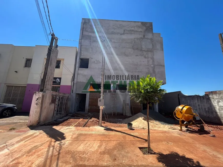 Foto 1 de Imóvel Comercial para alugar, 200m² em Vila Fujita, Londrina