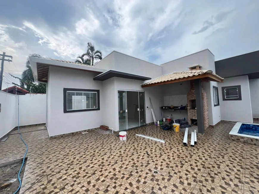 Foto 1 de Casa com 2 Quartos à venda, 64m² em São Fernando, Itanhaém