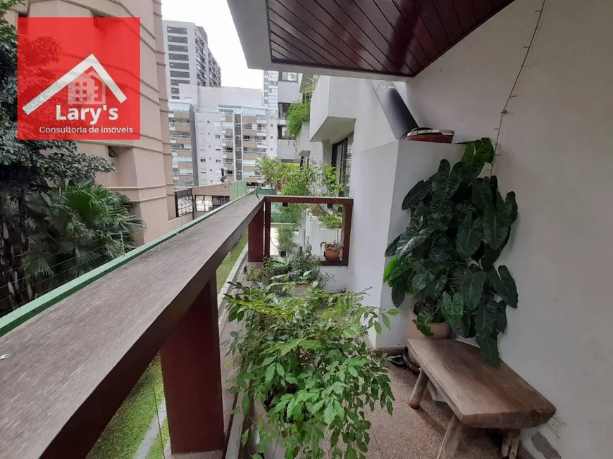 Foto 1 de Apartamento com 4 Quartos para venda ou aluguel, 176m² em Jardim Prudência, São Paulo