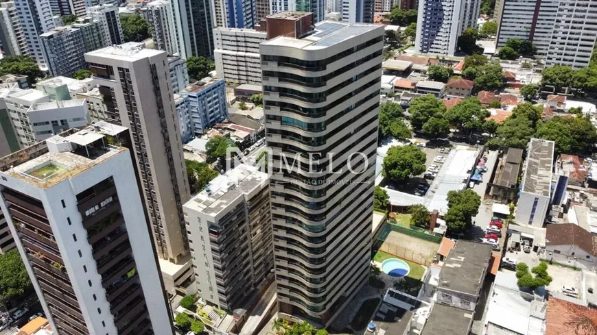 Foto 1 de Apartamento com 4 Quartos à venda, 300m² em Espinheiro, Recife