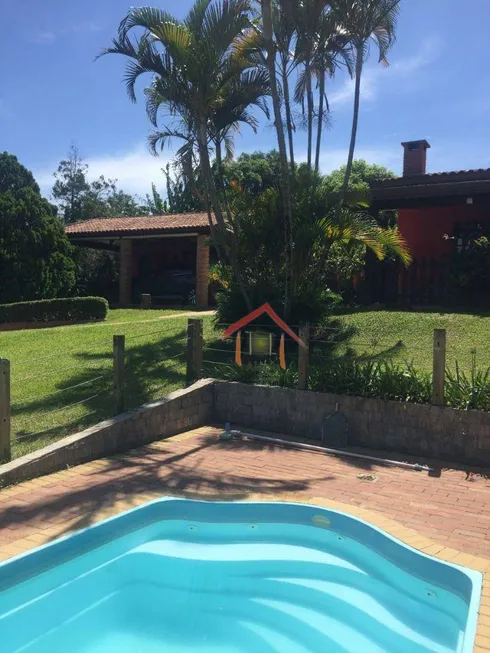 Foto 1 de Fazenda/Sítio com 3 Quartos à venda, 283m² em Caxambú, Jundiaí