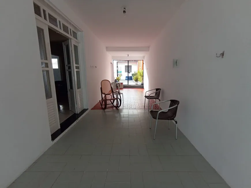 Foto 1 de Casa com 3 Quartos para venda ou aluguel, 300m² em São José, Aracaju