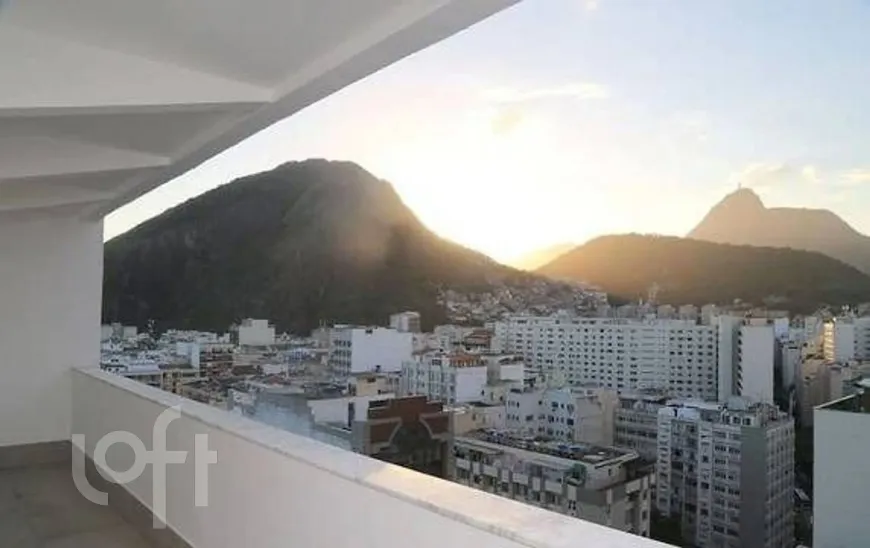 Foto 1 de Apartamento com 3 Quartos à venda, 160m² em Copacabana, Rio de Janeiro