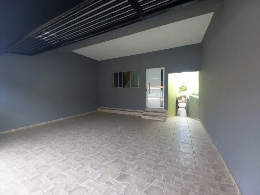 Foto 1 de Casa com 3 Quartos à venda, 170m² em Residencial Parque Laguna, Salto