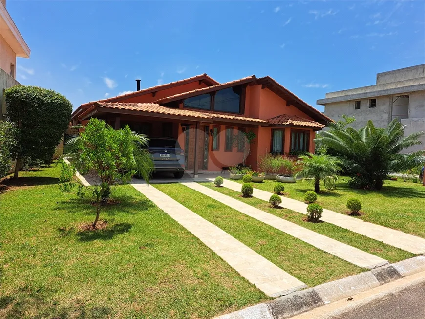 Foto 1 de Casa com 3 Quartos à venda, 180m² em Centro, Santana de Parnaíba