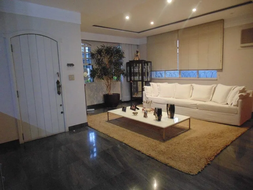 Foto 1 de Casa com 3 Quartos à venda, 405m² em Prado, Belo Horizonte