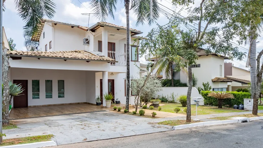 Foto 1 de Casa de Condomínio com 4 Quartos à venda, 300m² em Loteamento Portal do Sol I, Goiânia