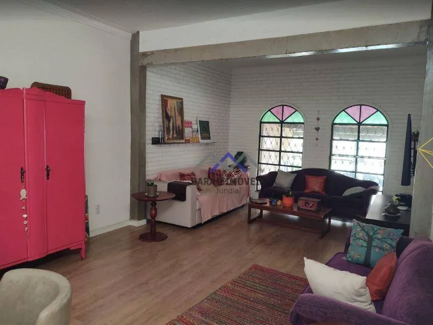 Foto 1 de Casa com 3 Quartos à venda, 250m² em Jardim Messina, Jundiaí