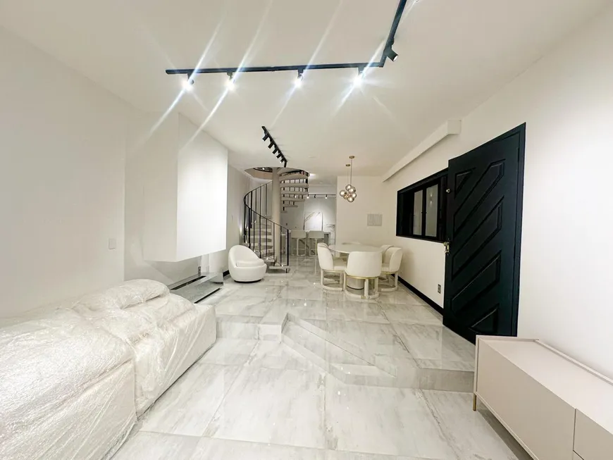 Foto 1 de Apartamento com 3 Quartos à venda, 180m² em Vila Santo Estevão, São Paulo