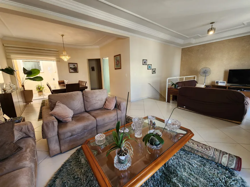 Foto 1 de Casa de Condomínio com 3 Quartos à venda, 225m² em Parque Residencial Villa dos Inglezes, Sorocaba