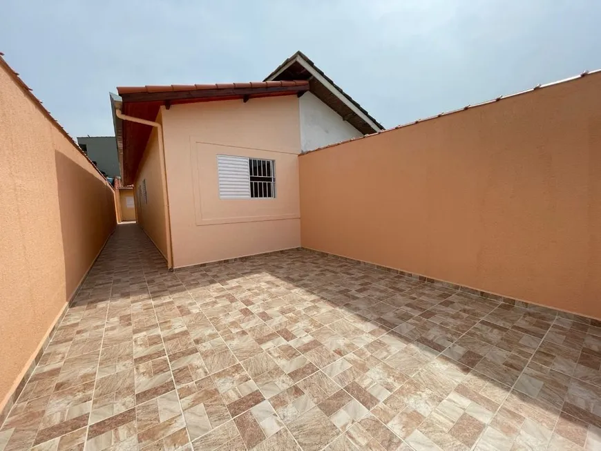 Foto 1 de Casa com 2 Quartos à venda, 98m² em Vila Loty, Itanhaém