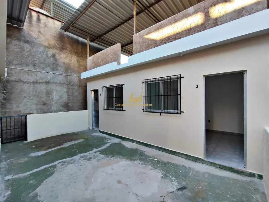 Foto 1 de Casa com 2 Quartos à venda, 65m² em Parque Independência, Juiz de Fora