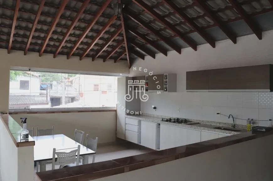 Foto 1 de Casa com 3 Quartos à venda, 318m² em Parque Uniao, Jundiaí