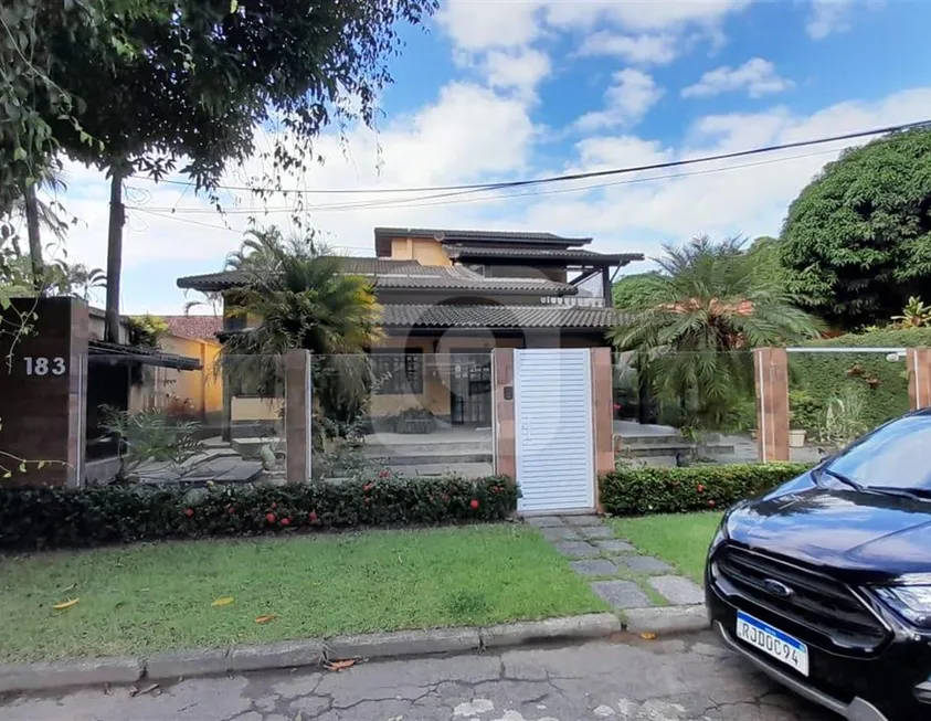 Foto 1 de Casa com 4 Quartos à venda, 600m² em Jacarepaguá, Rio de Janeiro