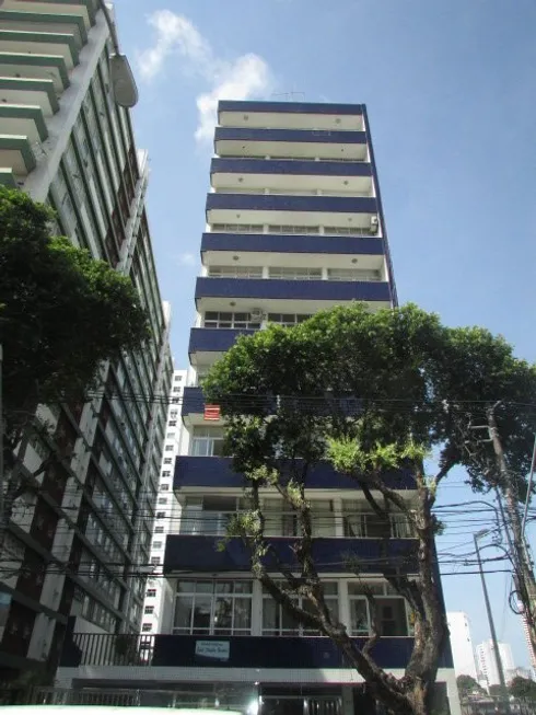 Foto 1 de Apartamento com 4 Quartos para alugar, 140m² em Campo Grande, Salvador