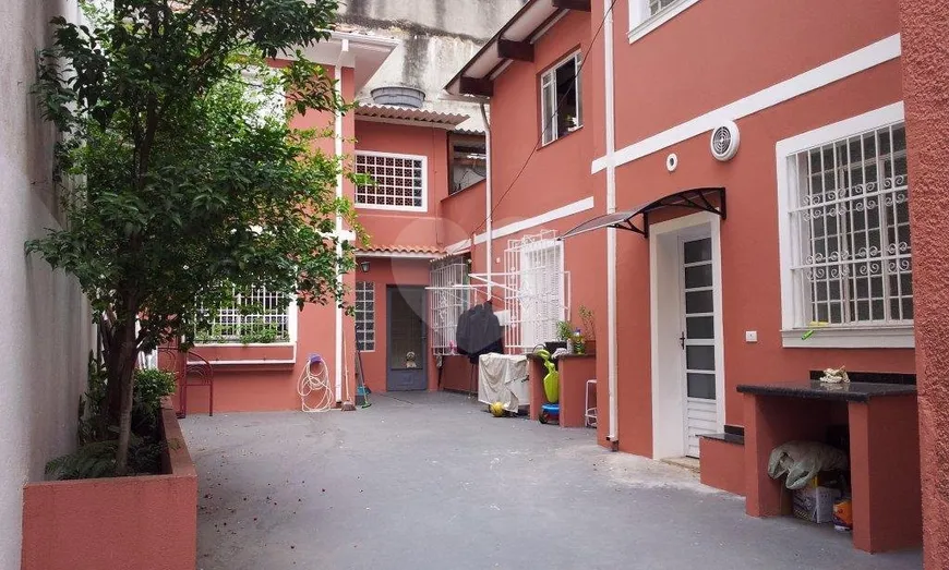 Foto 1 de Casa com 7 Quartos à venda, 270m² em Perdizes, São Paulo