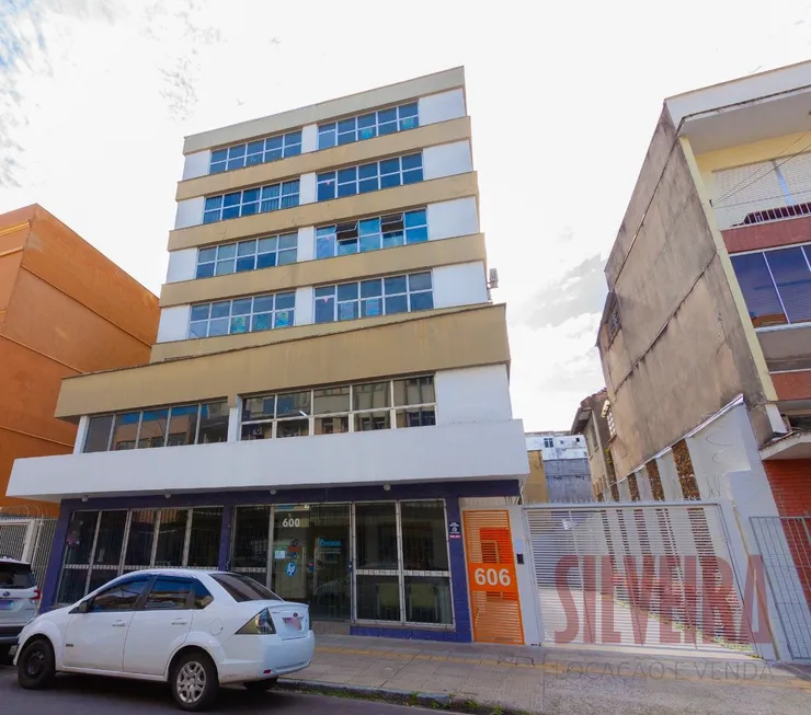 Foto 1 de Ponto Comercial para venda ou aluguel, 240m² em São Geraldo, Porto Alegre