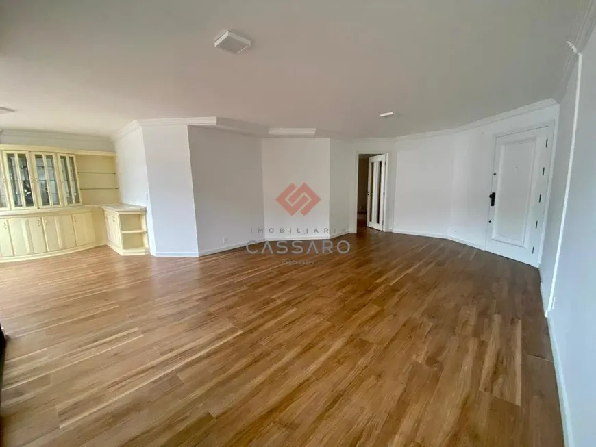 Foto 1 de Apartamento com 3 Quartos à venda, 157m² em Centro, Florianópolis