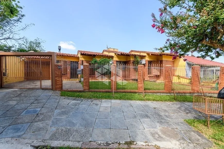 Foto 1 de Casa com 3 Quartos à venda, 153m² em Ipanema, Porto Alegre