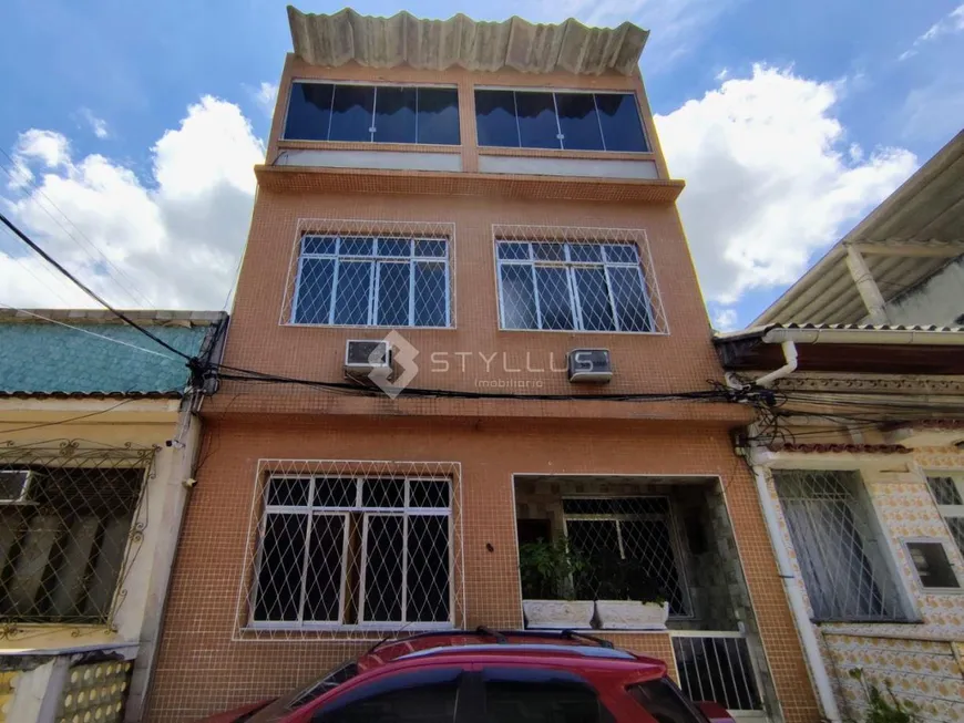 Foto 1 de Casa de Condomínio com 4 Quartos à venda, 238m² em Sampaio, Rio de Janeiro