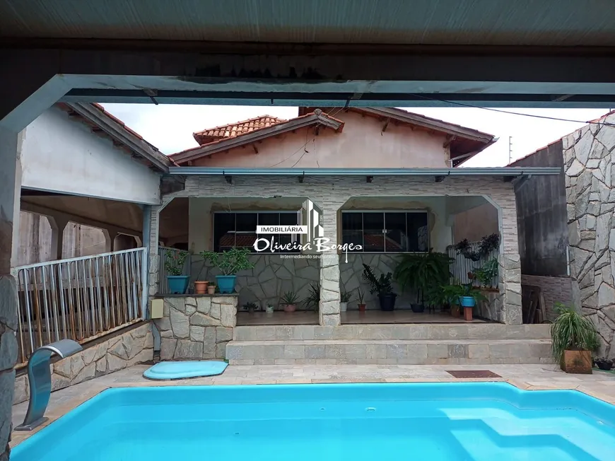 Foto 1 de Casa com 3 Quartos à venda, 180m² em Setor Santa Clara, Anápolis